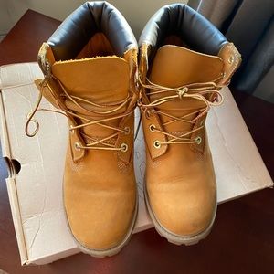 TIMBERLAND BOOTS